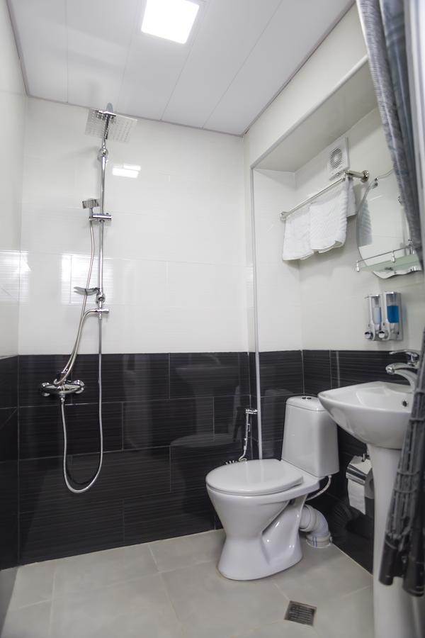 Home25 Тбилиси Екстериор снимка